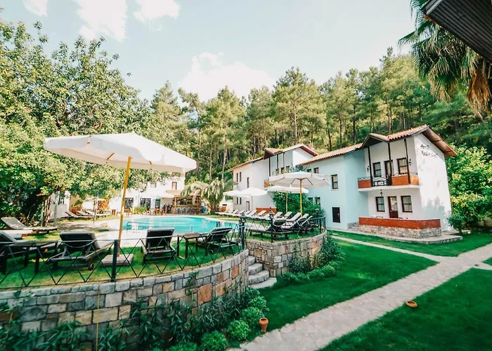 Hotel Forest Gate 3*